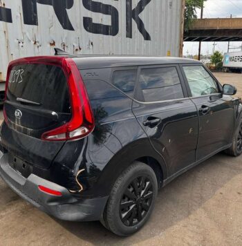 Salvaged Cars 2021 Kia...