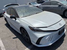 Salvaged Cars 2025 Toyota CamryToyota