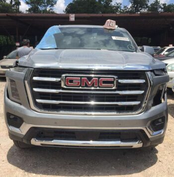 Salvaged Cars 2025 GMC...
