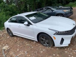 Salvaged Cars 2021 Kia k5Kia