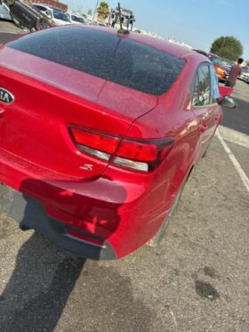 Salvaged Cars 2020 Kia RioKia