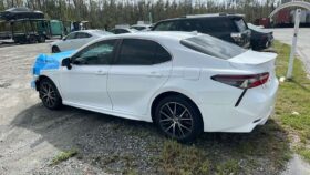 Salvaged Cars 2021 Toyota CamryToyota