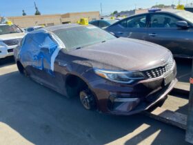 Salvaged Cars 2020 Kia OptimaKia