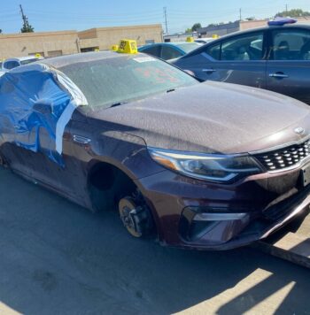 Salvaged Cars 2020 Kia...