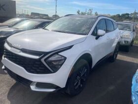 Salvaged Cars 2023 Kia SportageKia