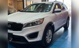 
										Kia Sorrento 2016 White full									