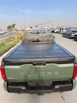 TOYOTA TUNDRA SR5 4×4