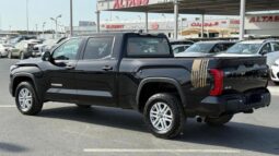 Toyota Tundra CREWMAX SR5 4WD