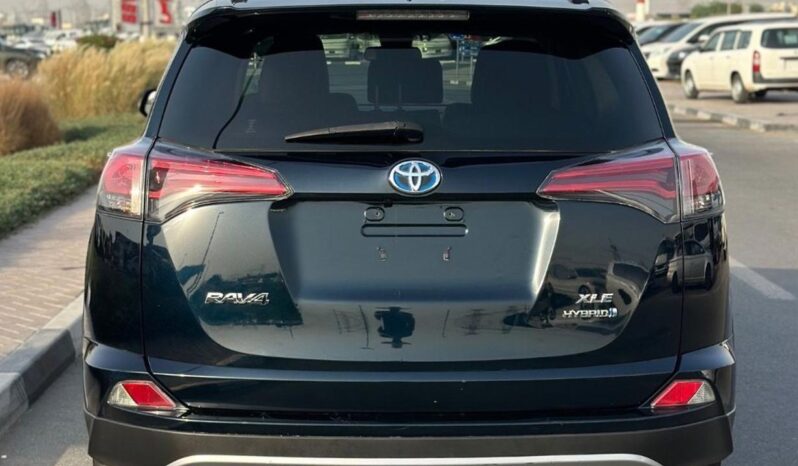
								Toyota RAV4 Hybrid XLE 2.5L full									