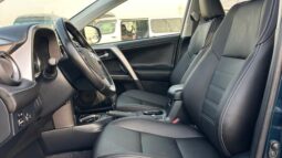 
										Toyota RAV4 Hybrid XLE 2.5L full									