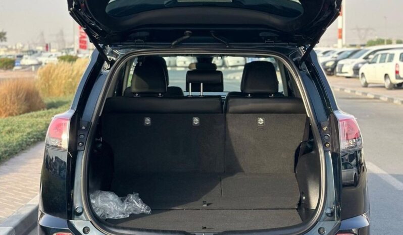 
								Toyota RAV4 Hybrid XLE 2.5L full									