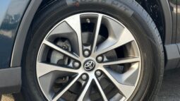 
										Toyota RAV4 Hybrid XLE 2.5L full									