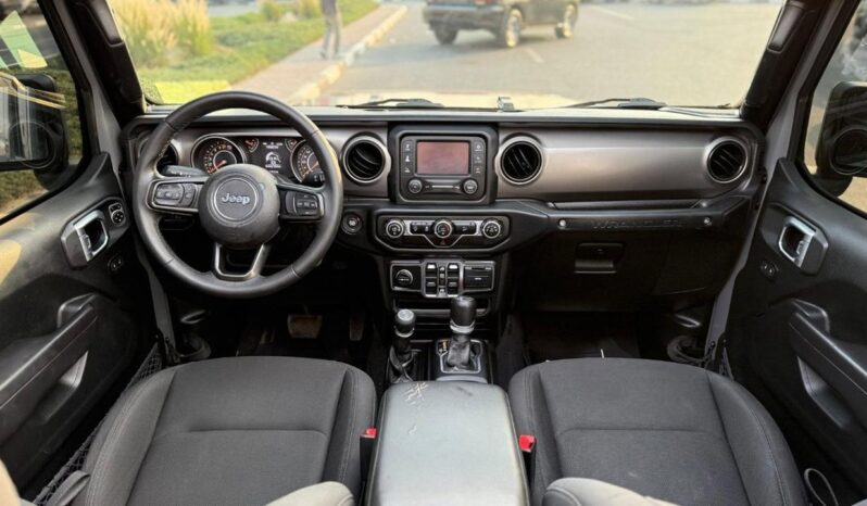 
								Jeep Wrangler Unlimited Sport 3.6L A/T full									