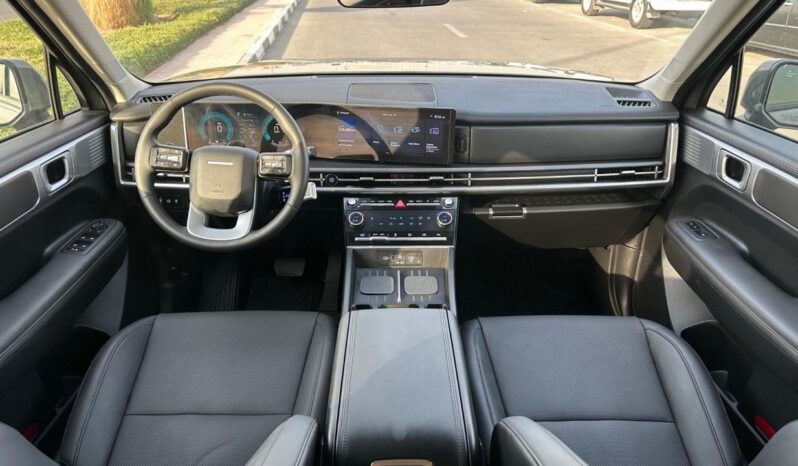 
								Used 2025 Hyundai full									