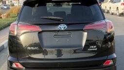 Toyota RAV4 Hybrid XLE 2.5L,sunroof,leather seats Full option