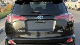 Toyota RAV4 Hybrid XLE 2.5L,sunroof,leather seats Full option