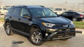 Toyota RAV4 Hybrid XLE 2.5L,sunroof,leather seats Full option