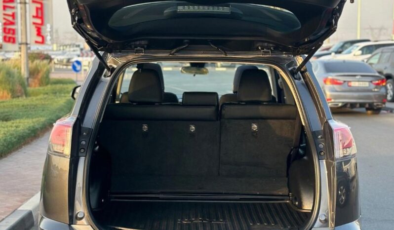 
								Toyota RAV4 Hybrid XLE Full Option Sunroof,push start,leather seats 2018 full									