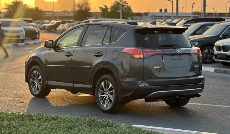 
								Toyota RAV4 Hybrid XLE Full Option Sunroof,push start,leather seats 2018 full									