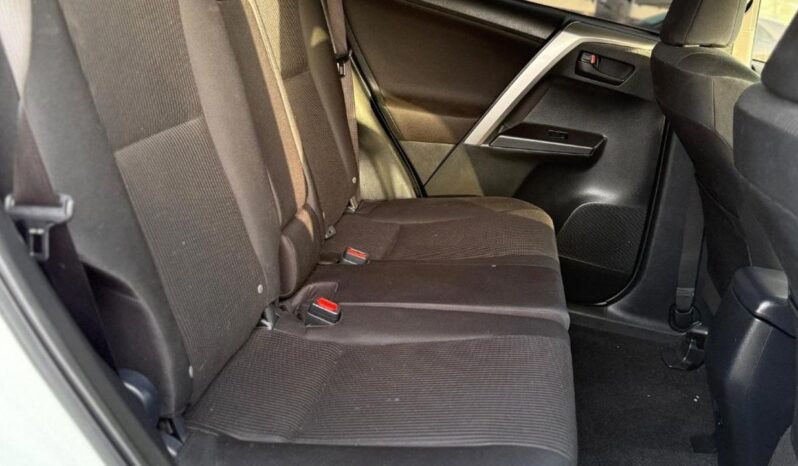 
								Toyota RAV4 4WD 2018 full									