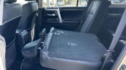 
										Toyota 4Runner SR5 Premium full									