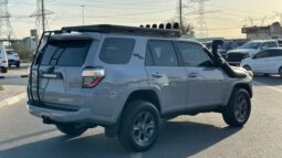 
										Toyota 4Runner TRD Off Road full									