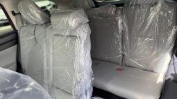 
										Toyota Highlander Hybrid leather seats low mileage full									