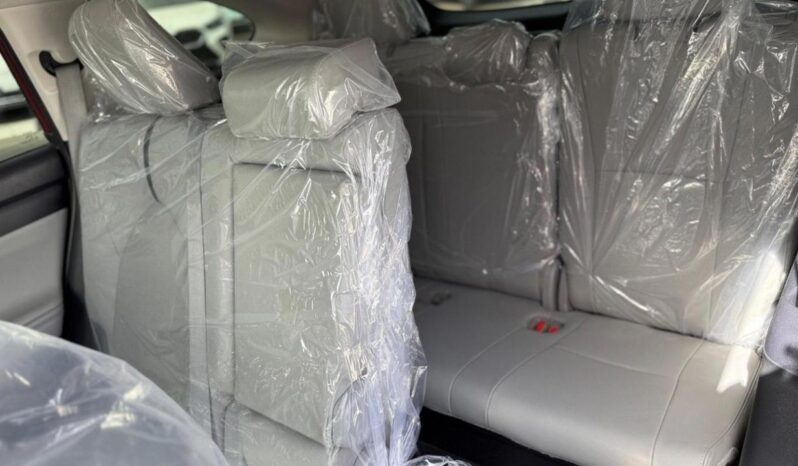 
								Toyota Highlander Hybrid leather seats low mileage full									