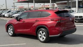 Toyota Highlander Hybrid leather seats low mileage