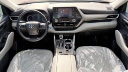 
										Toyota Highlander Hybrid leather seats low mileage full									