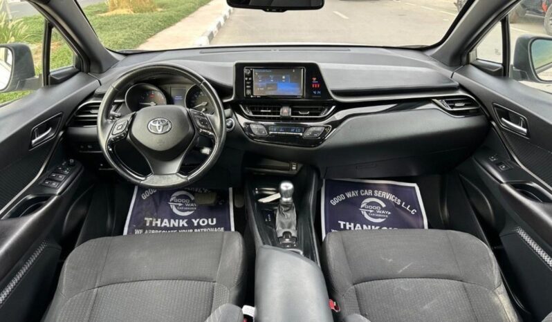 
								Toyota CHR XLE push start, blind spot Full Option full									