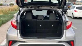 Toyota CHR XLE push start, blind spot Full Option