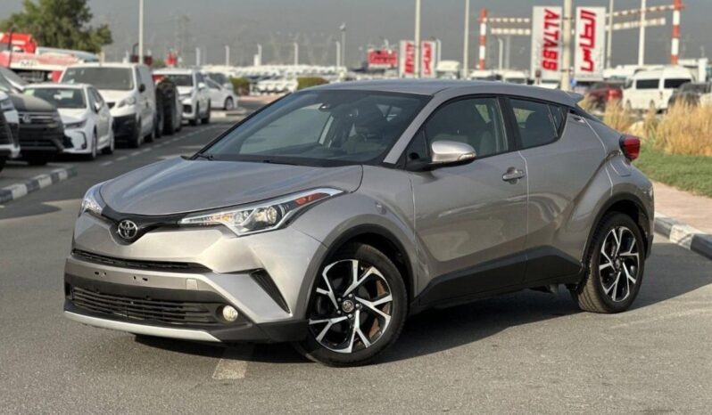 
								Toyota CHR XLE push start, blind spot Full Option full									