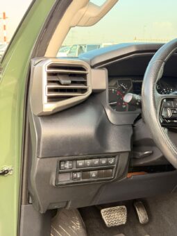 
										TOYOTA TUNDRA SR5 4×4 full									