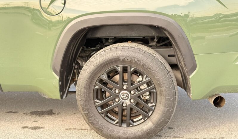 
								TOYOTA TUNDRA SR5 4×4 full									