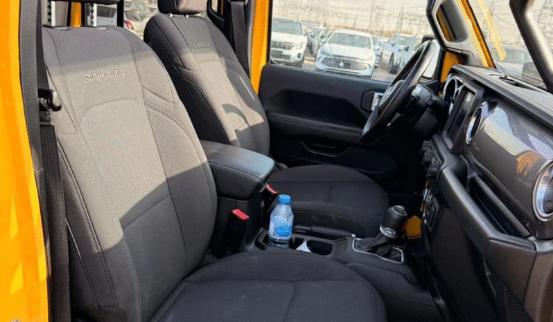 
								Jeep Wrangler Unlimited Sahara 3.6L full									