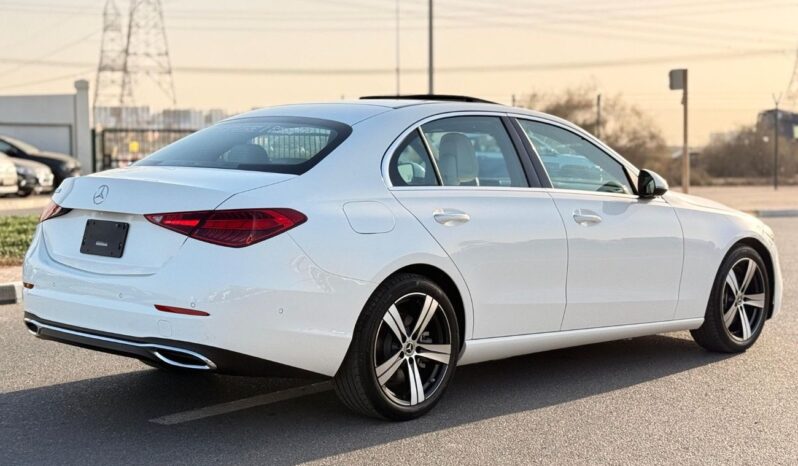 
								Mercedes-Benz C 300 2025 premium full									