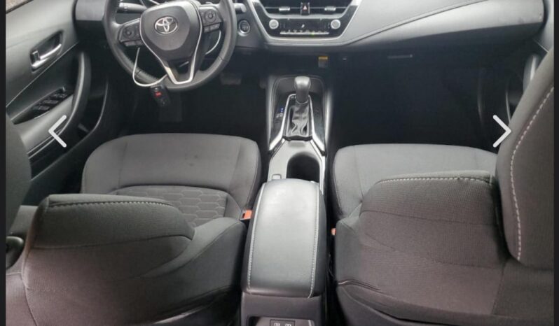 
								Toyota Corolla Se full									