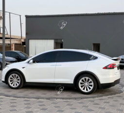 
										Used Tesla Model X full									