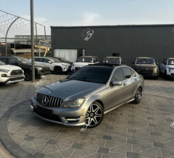 
										Used Mercedes C-Class full									