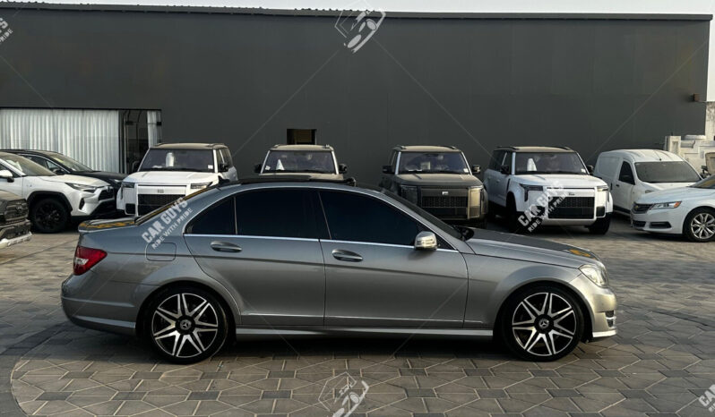 
								Used Mercedes C-Class full									
