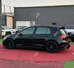 
										Used Volkswagen Golf R full									
