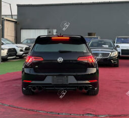 
										Used Volkswagen Golf R full									