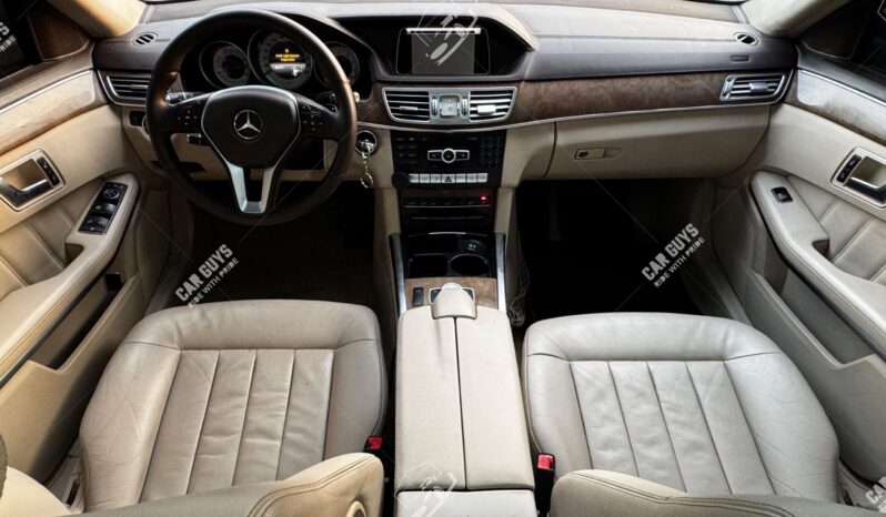 
								Used Mercedes E-Class full									