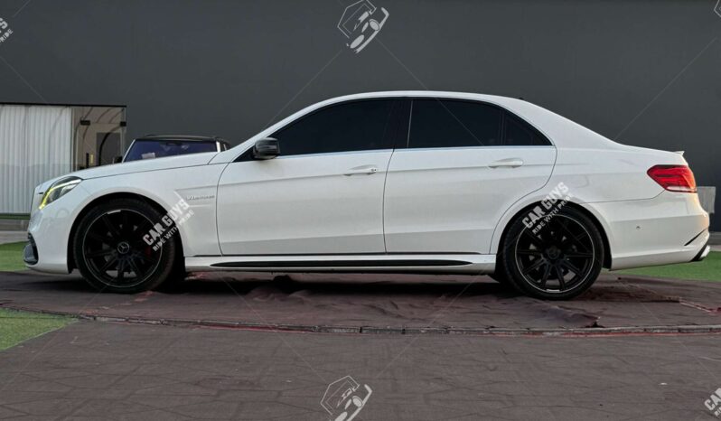 
								Used Mercedes E-Class full									