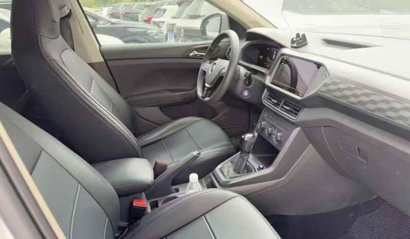 
								Certified Used Volkswagen Taos full									