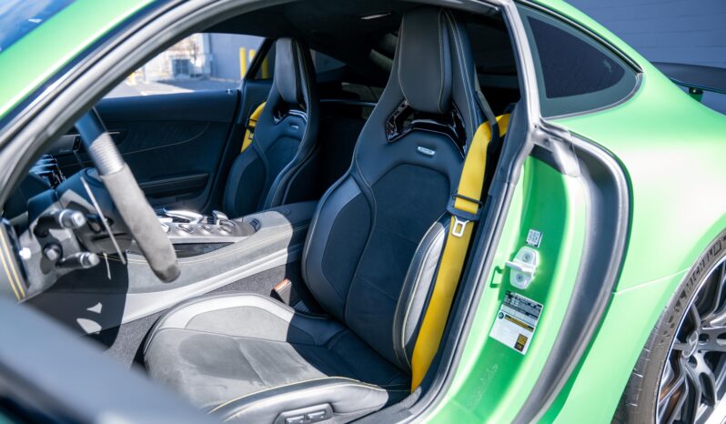 
								MERCEDES-AMG GT R COUPE full									