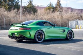 MERCEDES-AMG GT R COUPE