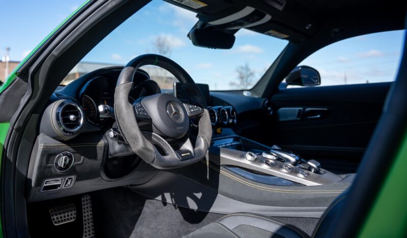 
								MERCEDES-AMG GT R COUPE full									