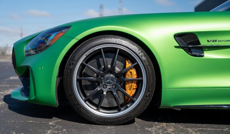 
								MERCEDES-AMG GT R COUPE full									